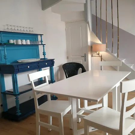 Apartment Un Jardin Sur Le Toit - Saintes
