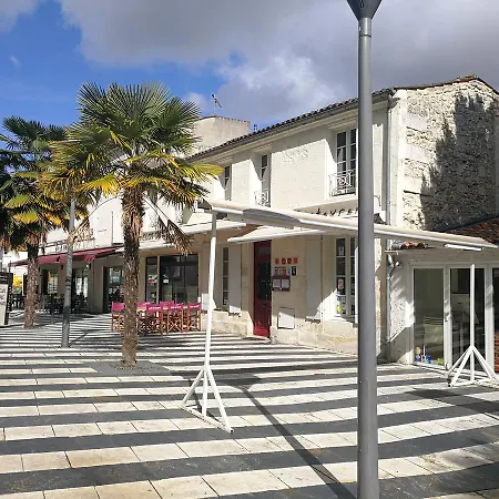 Apartment Un Jardin Sur Le Toit - Saintes